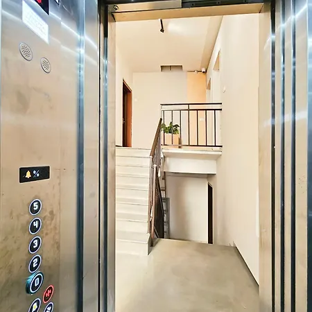 Blloku Apartment